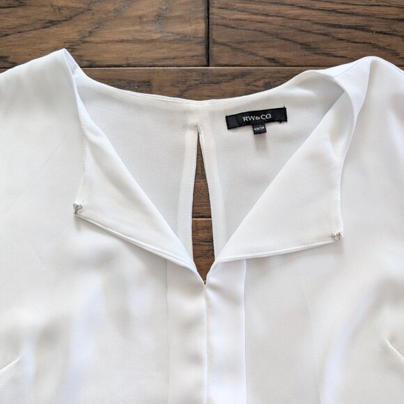 RW&CO peplum keyhole sleeveless top white size XS - Picture 11 of 16